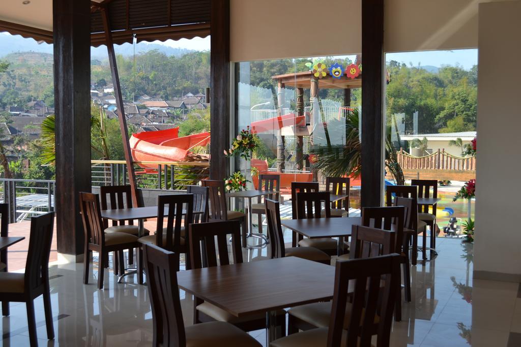 Bess Resort & Waterpark Hotel And Convention Маланг Экстерьер фото