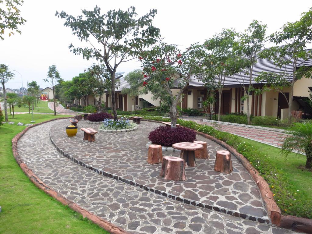 Bess Resort & Waterpark Hotel And Convention Маланг Экстерьер фото